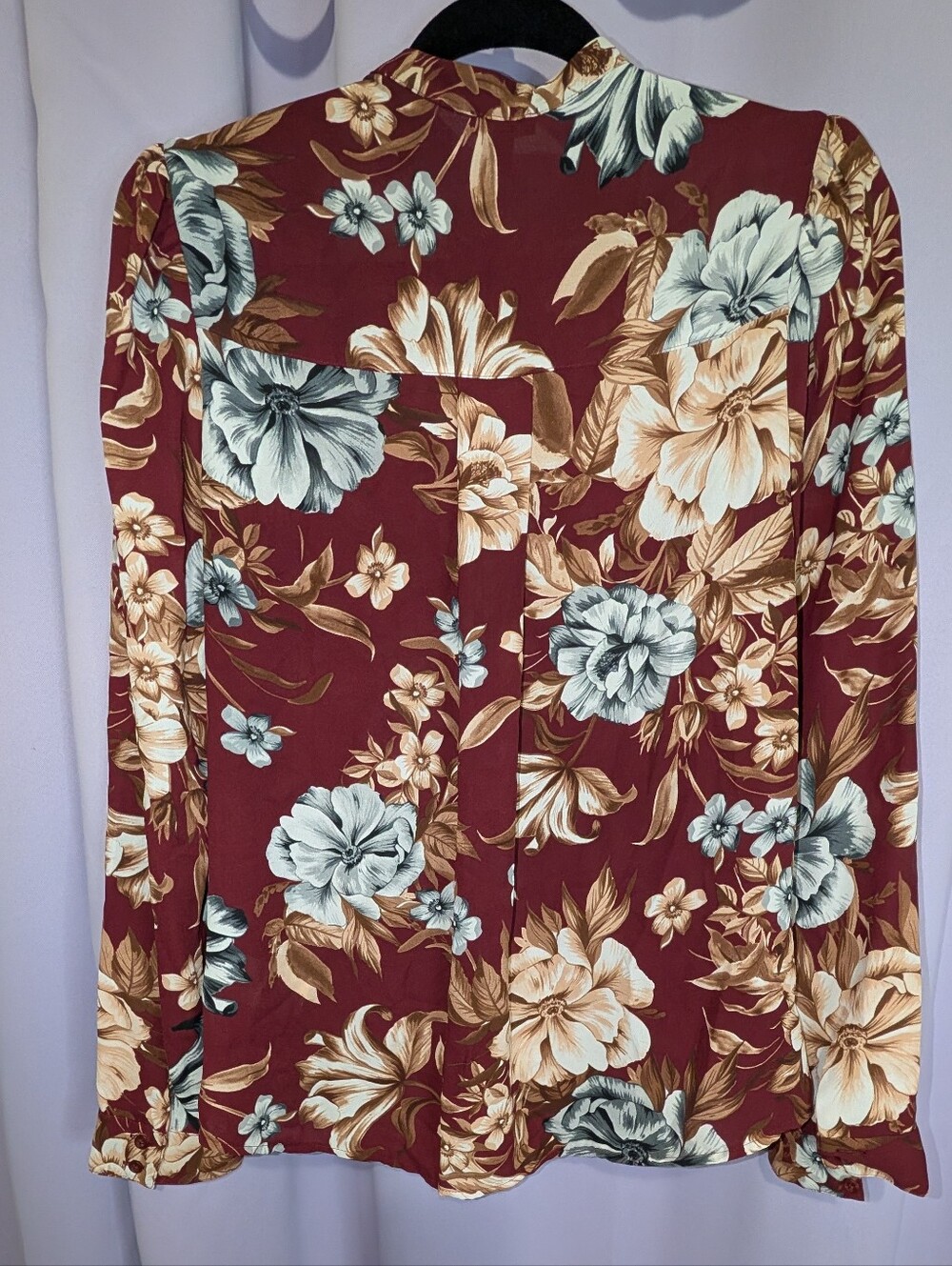 Express - EUC - Burgundy Floral Button-Front Blouse - Picture 3 of 5
